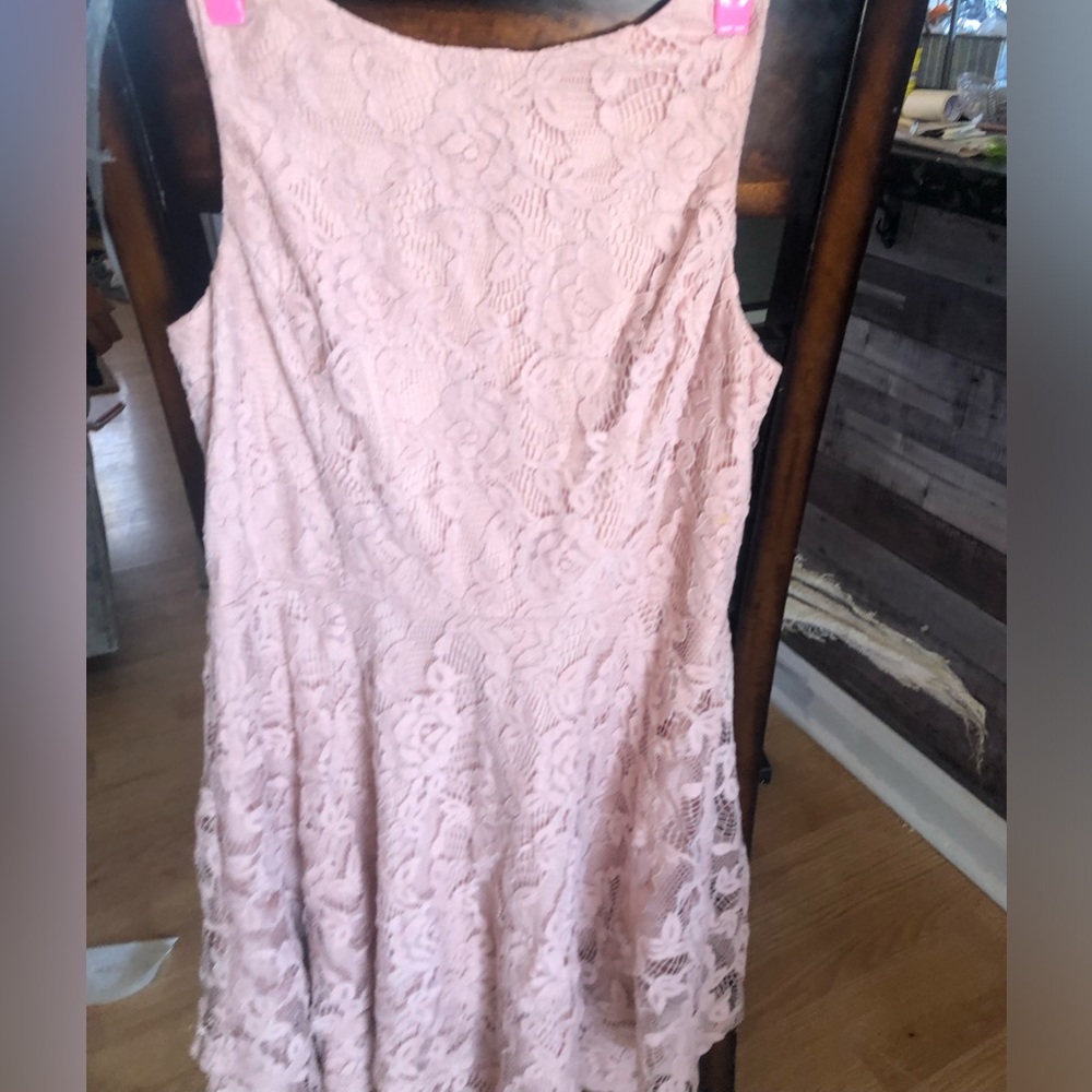 Sleeveless Champagne lace dress
